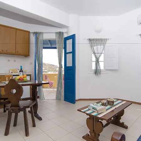 Cultural House Pýrgos