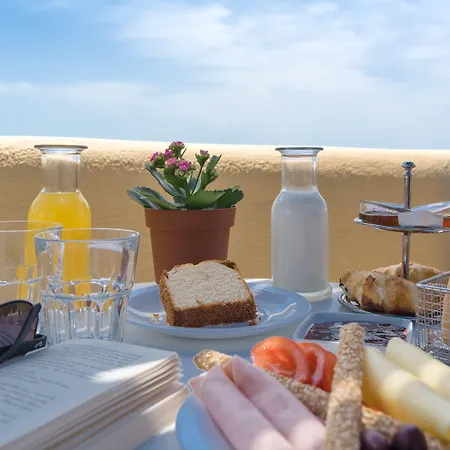 Cultural House Lägenhetshotell Pýrgos