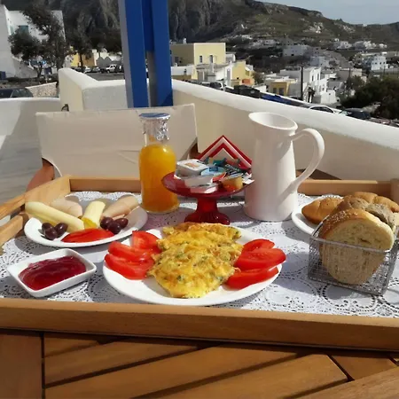 Cultural House Lägenhetshotell Pýrgos