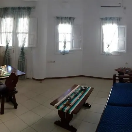 מלון דירות Cultural House Pýrgos