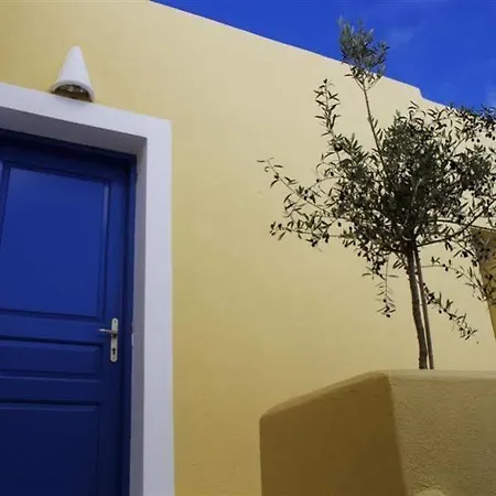 Ξενοδοχείο με διαμερίσματα Cultural House 3*