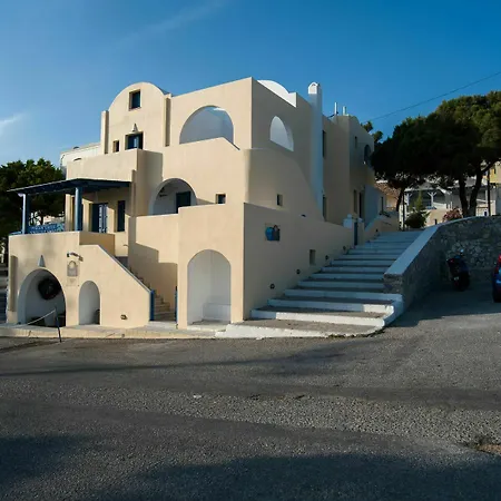 Ξενοδοχείο με διαμερίσματα Cultural House 3*