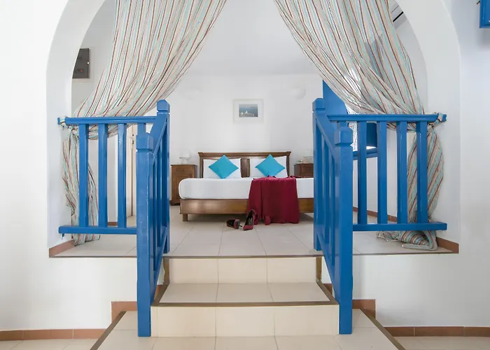 Cultural House 3* Пиргос