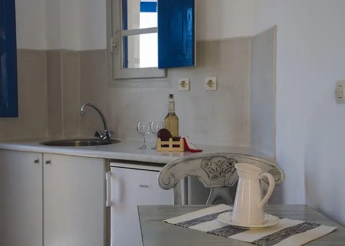 Cultural House 3* Пиргос