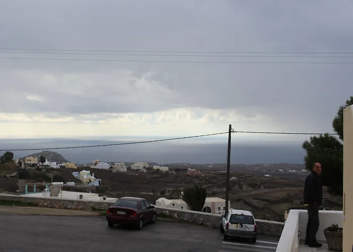 Cultural House 3* Пиргос