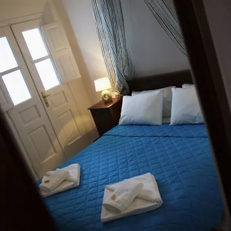 Cultural House Pýrgos